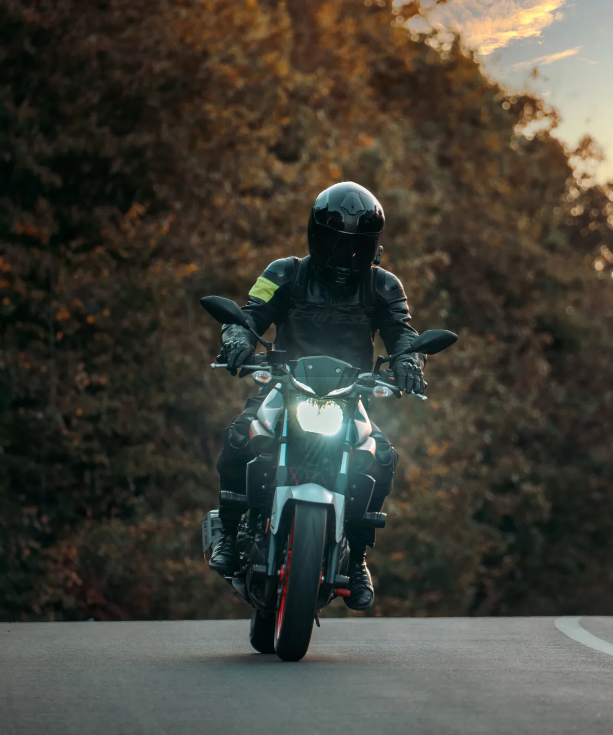 Motorbike — Motorbike, three-quarter view